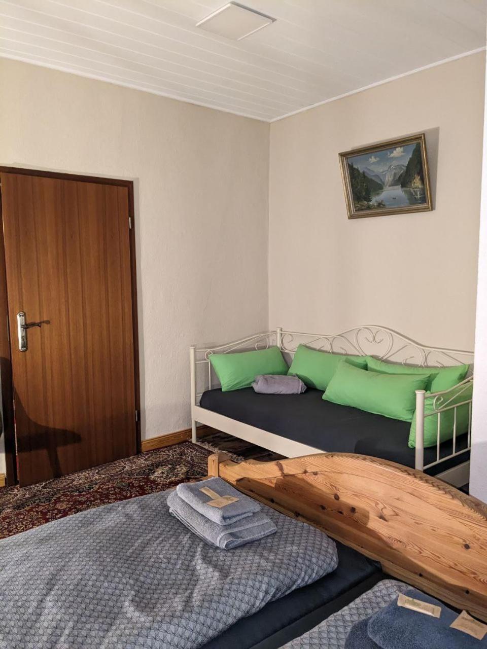 Gasthaus "Zum Goldenen Ross" Uhlstädt Εξωτερικό φωτογραφία